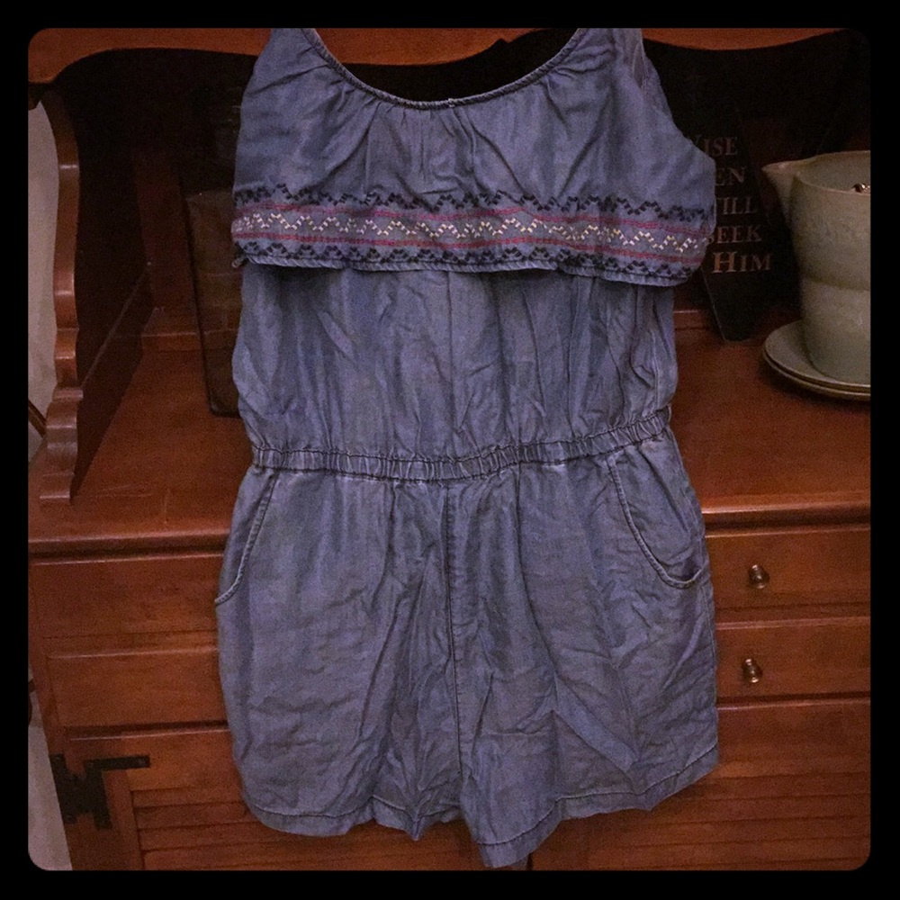 Cute romper new!